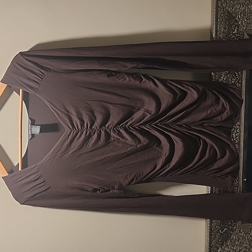 Long sleeve t shirt